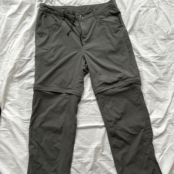 Patagonia Pants - Patagonia Quandary Convertible tear-away hiking pants, grey, size 10